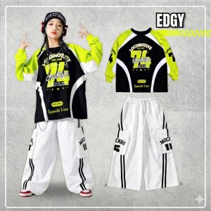Áo cốm quần trắng sọc
