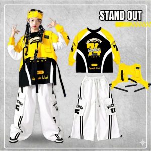 Áo vàng quần trắng sọc gile